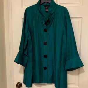 Ali Miles Emerald Green Button-Down Blouse